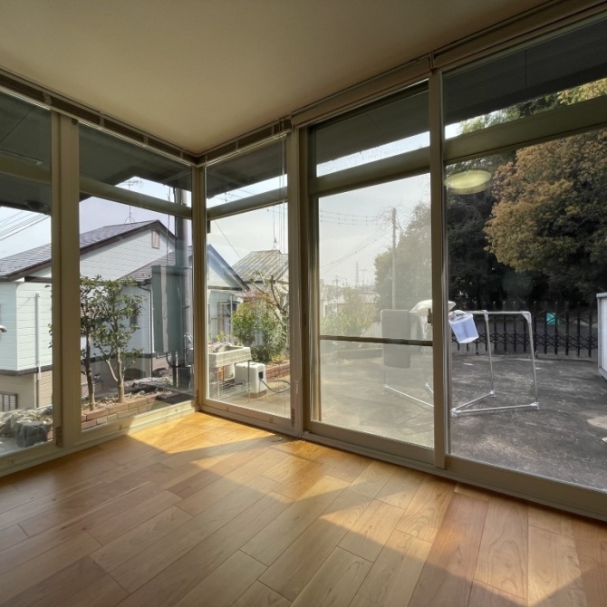 大津市 S様邸 内窓リフォーム  高台の東南コーナー窓から琵琶湖を一望!内窓越しでもいい景色です♪